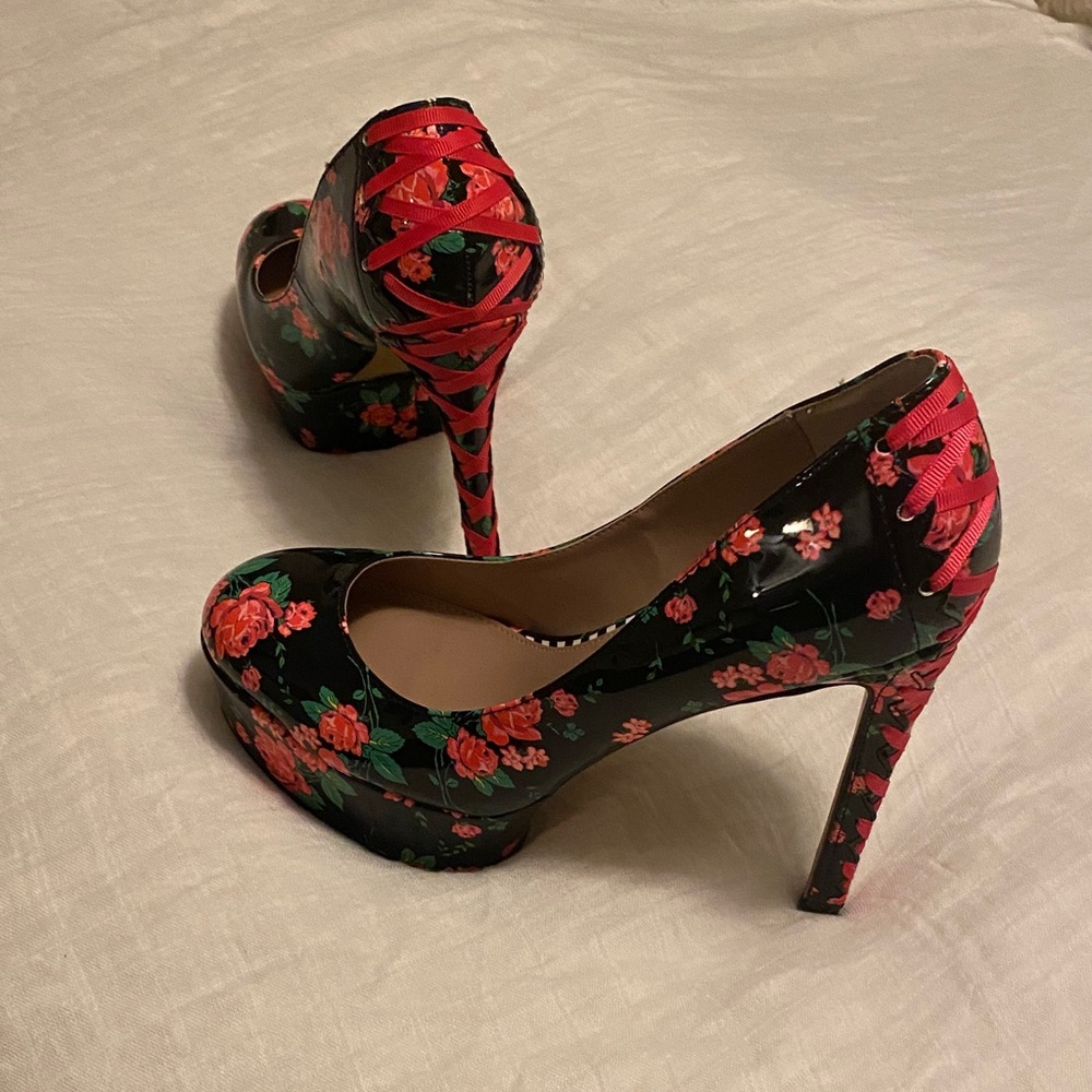 Betsey Johnson Floral Platform Heels Lace-Up Stiletto Size 7.5 Rockabilly Pin-Up - Picture 6 of 14